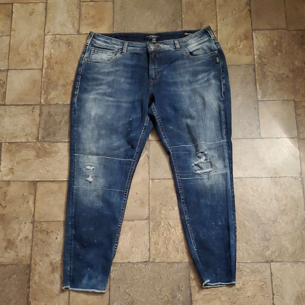 Women's Silver Girlfriend Classic Denim Blue Jeans Distressed S18/L27